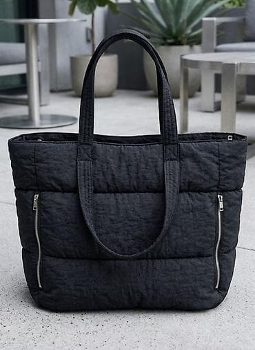materijal za torbe: Velika crna tote torba – lagana, prošivena i praktična - Materijal — 1