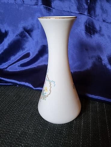 Numizmatika i filatelija: Vaza KPM porcelan iz 60,70ih.godina. Nemacka vaza bez ostecenja,par — 5