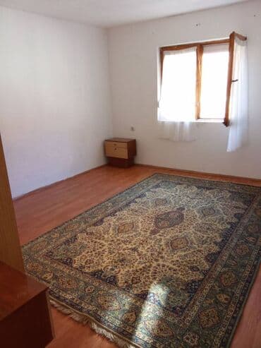 izdajem stan kovin: 3 sobe — 6