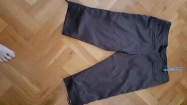 Women's Clothing: Zenske 3/4 pantalone br.40 — 3