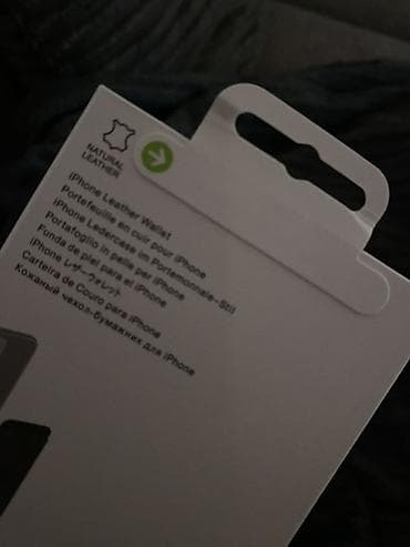 drzac za barjak: Apple iPhone Leather Wallet sa MagSafe magnetima - Originalni Apple — 6