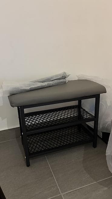 Klupa nova sastavljena