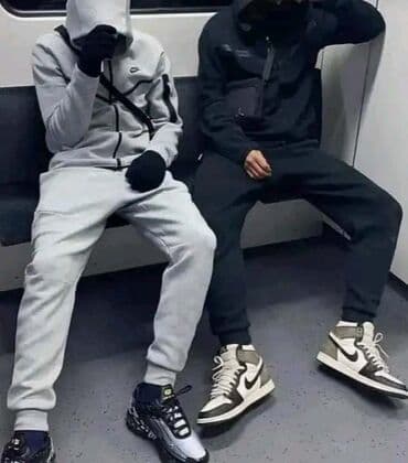 muške rukavice h m: 3300 din
s,m,l,xl,2xl — 2