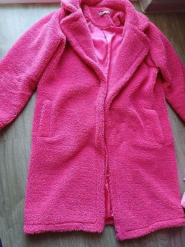 Ženska teddy kaput/jakna u jarkoj pink boji. - Materijal: meki