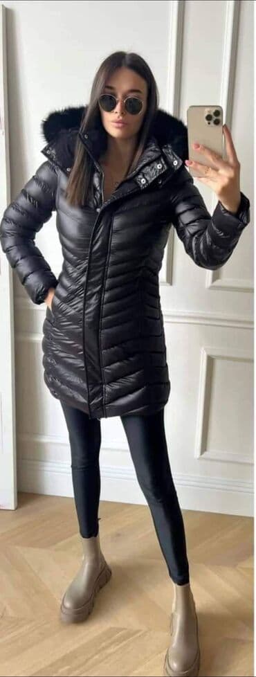 S M XL veličine
Cena 5400 din na lalafo.rs S M XL veličine
Cena 5400 din