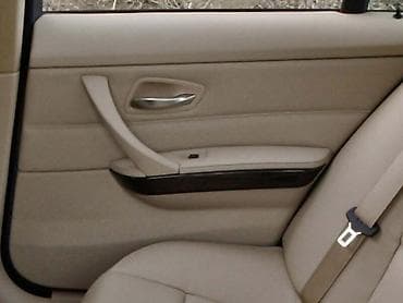 Delovi enterijera: TAPACIR VRATA ZA BMW SERIJA 3 OD 2004. DO 2013. GOD — 1