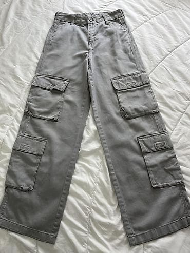 converse majice: Sive cargo pantalone sa više džepova - Kroj: ravan/širi nogavice — 3