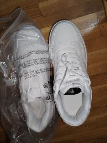 Patike, veličina - 42 — 2