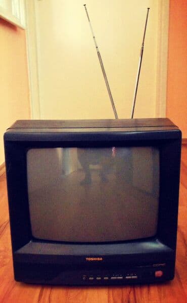 bežična pegla na paru: TV TOSHIBA 147R9E u boji veličina ekrana: 34 cm/14" dijagonala uz tv — 1