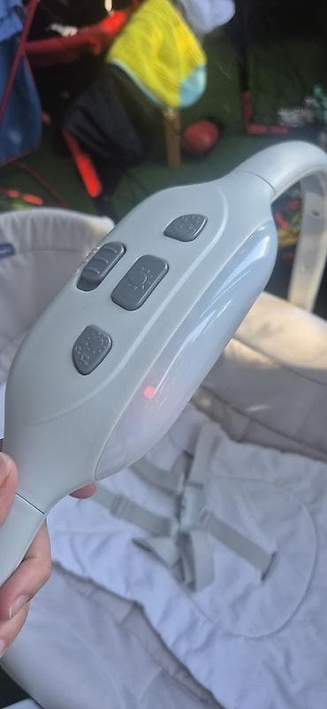 guess decije stvari: Chicco ležaljka/ljuljaška za bebe sa stalkom - Višenamenska ležaljka — 7