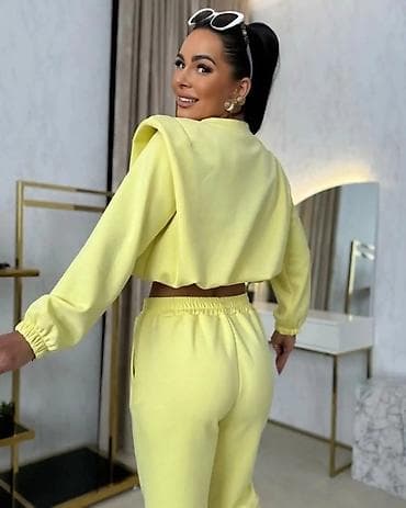 Skirts: Damski duks + donji deo trenerke – komplet - Kroj: moderan crop duks — 2