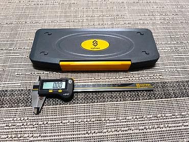 Digitalni(Bluetooth)šubler 150/0,01mm(KAO NOVO) Karakteristike: Hod