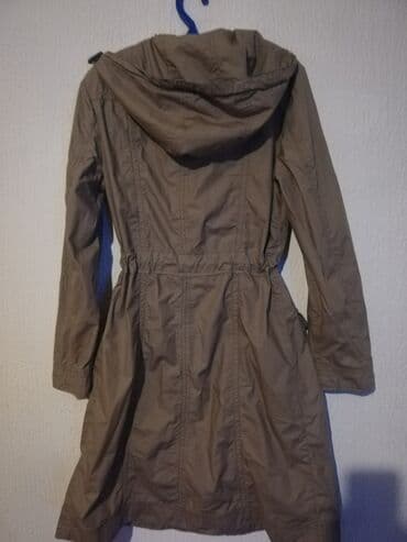 zara krzneni prsluk: Zara mantilic, sa kapuljacom. Mantil je malo nosen, kao nov. Velicina — 3