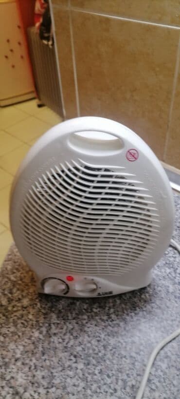 lusteri sa ventilatorom cijene: Grejalica Utili 2000w duvaljka 2 brzine plus ventilator
 Mirjevo — 1