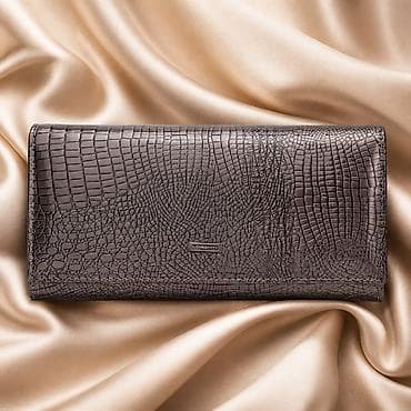 Elegantni ženski novčanik Lorenti - Materijal: reljefna koža sa na lalafo.rs Elegantni ženski novčanik Lorenti - Materijal: reljefna koža sa