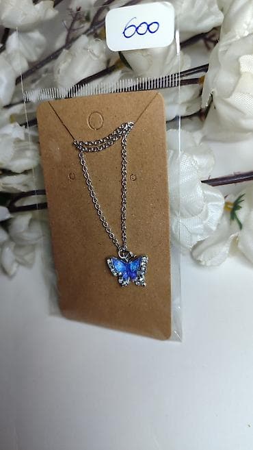 elegantne cizmice: Ogrlica sa priveskom leptira - Materijal: metalni lančić u srebrnoj — 2