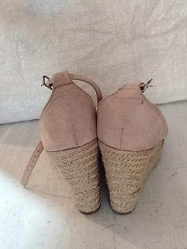 sandale sa plutom prodaja: Zenske sandale Belle Woman broj 40-500 dinara Odlicno stanje Broj 40 — 6