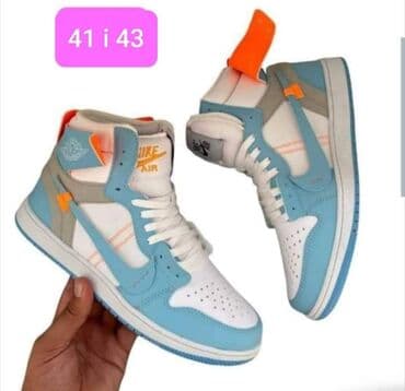 nike running air: RASPRODAJA
Dostupni brojevi na slikama
Cena 3500 din — 1