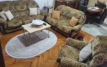 Sofe i kaučevi: Trosed,dvosed i fotelja u odlicnom stanju. Trosed se razvlaci za — 1