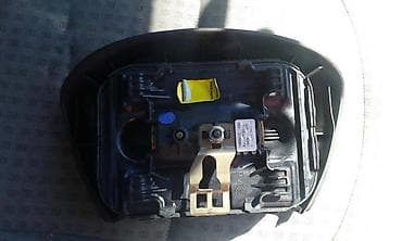 polovni kombi do 2000 evra kupujemprodajem: VOLAN ZA RENAULT LAGUNA OD 2000. DO 2003. GOD. | Volan + airbag — 4