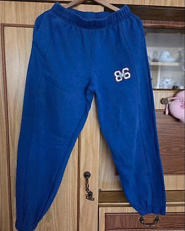 Muška odeća: Plavi komplet trenerke – dukserica s kapuljačom i donji deo - Boja — 2