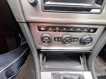 grejalica za auto na baterije: GOLF 7 KLIMATRONIK SA GREJACIMA SEDISTA | Audi vw delovi 06******** — 2