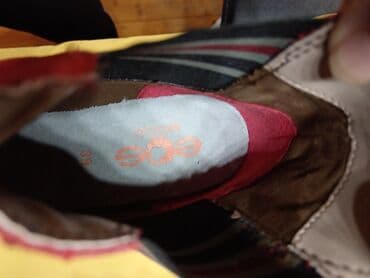 ženske haljine za svaki dan: Braon čizmice br. 40,sve koža,1900 din nošene . Crvene — 6