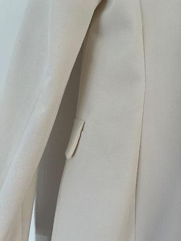 koton blejzeri: Elegantni ženski sako Koton Business - Boja: nežna krem/bela - Model — 7