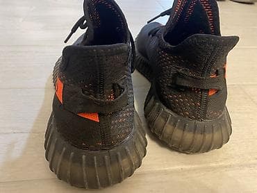 br 42: Patike – model YEEZY “SPLY-350” BROJ 45 gaziste 28,5cm Kao novo — 4
