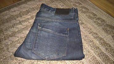 maslinasto zelene pantalone kombinacije muske: Bonobo jeans — 11