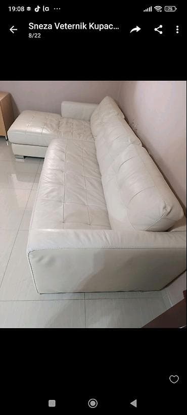 fotelja na razvlačenje za decu: Masivne drvene vitrine – dva modela Model 1 - Materijal: puno drvo sa — 8