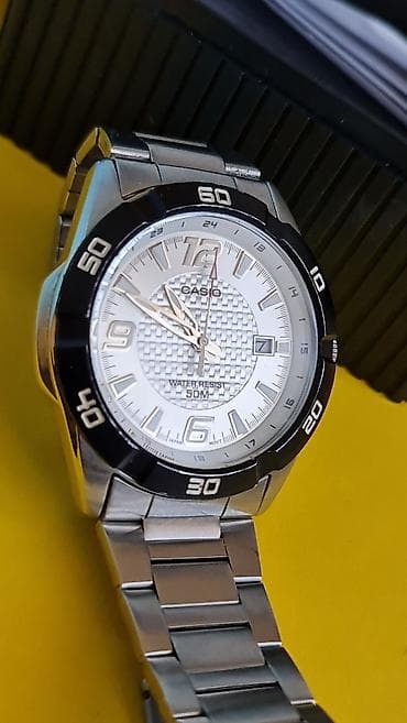 Upaljači i prateća oprema: Casio analogni muški sat – inox narukvica i kućište, klasičan sportski — 6