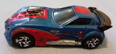 igracke na magnet: Autic spider man stanje se vidi na slikama. velicina oko 8 cm — 2
