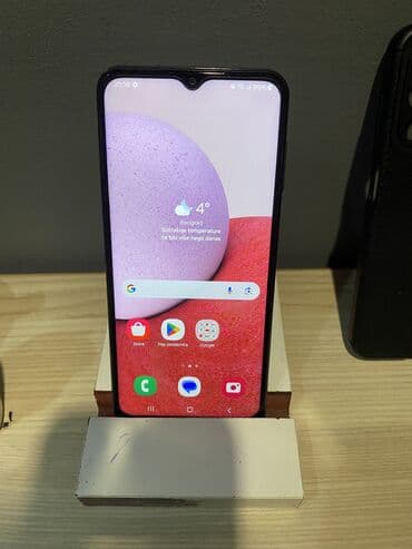 vertikalne pegle na paru: Samsung Galaxy A13, 64 GB, bоја - Crna — 1
