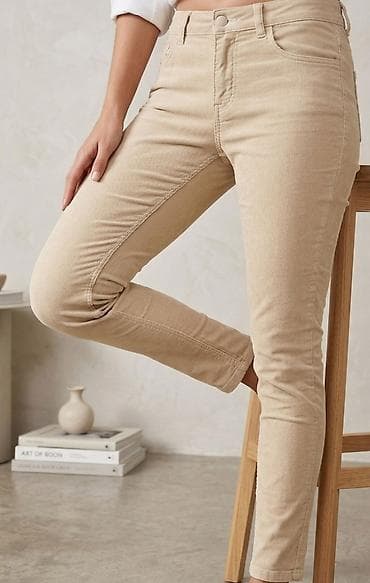 obuća krstić: Ženske pantalone – bež, slim kroj - Model: slim/skinny, dužina do — 1