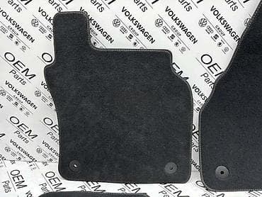 oprema za zip line: PATOSNICE ORIGINAL ZA AUDI Q3 | Nove original patosnice za Audi Q3 — 3