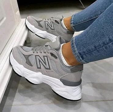 ranac za mame: NB 9060 No 1
Cena: 3500 din
Brojevi: 36-41
PS✨ — 10