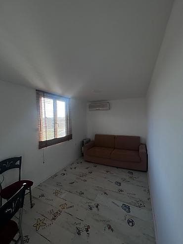 kuce za izdavanje arandjelovac kolonija: Stambeni/kancelarijski kontejner – izolovan, dimenzije L 10,30 m x W — 10