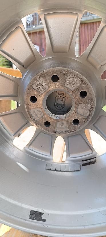 dijagnostika za auto: Originalne Audi aluminijumske felne – set 4 komada 5x112 promer rupa — 4