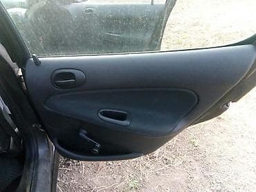 tepih crni: ENTERIJERI ZA PEUGEOT 206 | Enterijer za 5 vrata u plavoj i sivo — 5