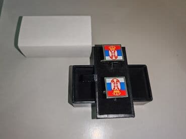 Lighters and accessories: Manžetne sa zastavom Srbije – NOVO - Elegantne kvadratne manžetne sa — 1