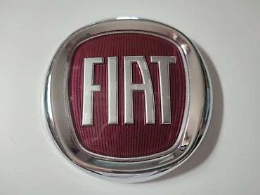 moda mi beograd: ZNAK 95MM CRVENI NA LEPLJENJE ZA FIAT ALBEA, DOBLO, LINEA . | Znak — 1