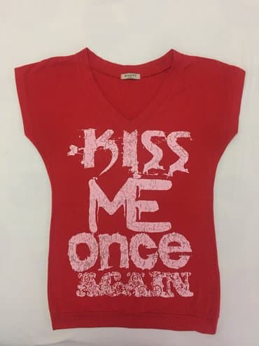 Women's T-shirts and tops: Color - Red — 1