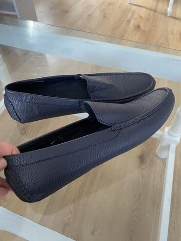 kratke perike od prirodne kose: Cipele, veličina - 43 — 2