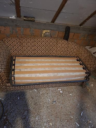 kauc dimenzije: Trosed na razvlačenje sa metalnim mehanizmom i drvenim letvicama — 3