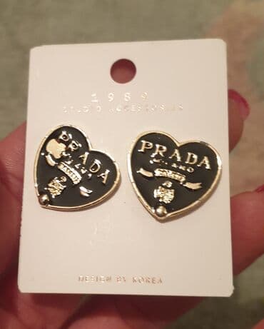 Nakit: Prada Milano srce mindjuše, crne symbole, u obliku srca. Heart Enamel — 2