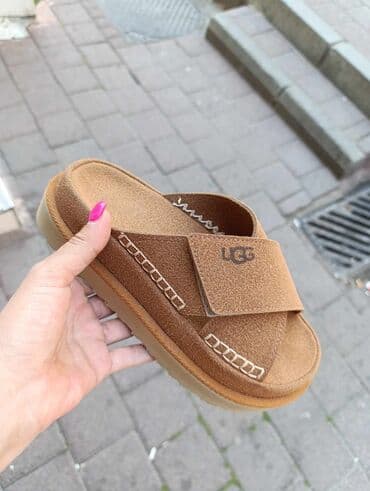 c a papuce: Modne papuče, UGG, 41 — 1