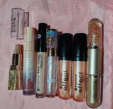 crop top h: Set kozmetike za usne i obrve – više komada Sadržaj: - Tečni ruževi i — 2