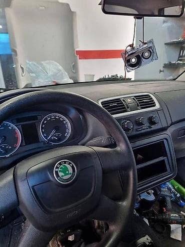 auto pojasevi u boji: AIR BEG VOLANA TABLA POJASEVI ZA ŠKODA FABIA OD 2009. DO 2014. GOD. | — 3