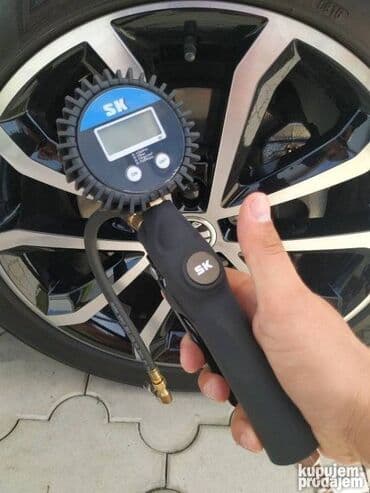 polovni auto delovi i auto servis diesel power subotica képek: Pneumatski pistolj za duvanje guma DIGITALNI 1 7 9 9 dinara — 1